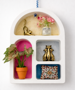 Decoratief katten nisje met miniaturen